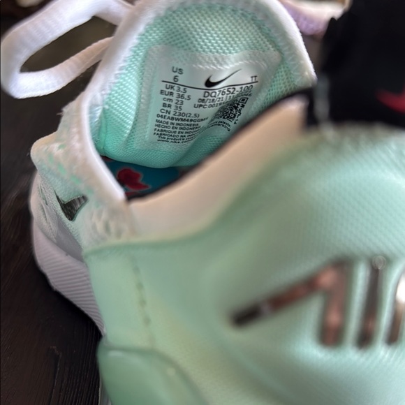 Nike Women’s Air Max 270 White Mint - Picture 10 of 14
